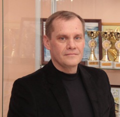 Директор детской музыкальной школы Новотроицка Олег Журавлев отмечен Почетной грамотой Оренбургской области