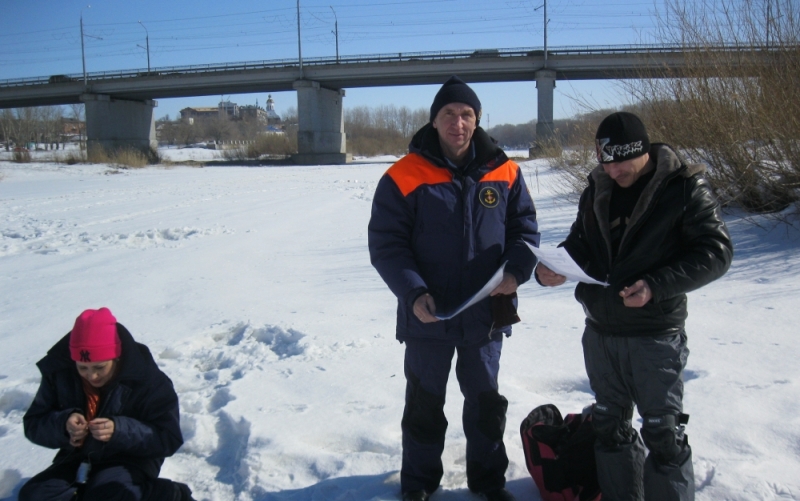Спасатели усилили патрулирование водных объектов Оренбургской области из-за уменьшения толщины льда