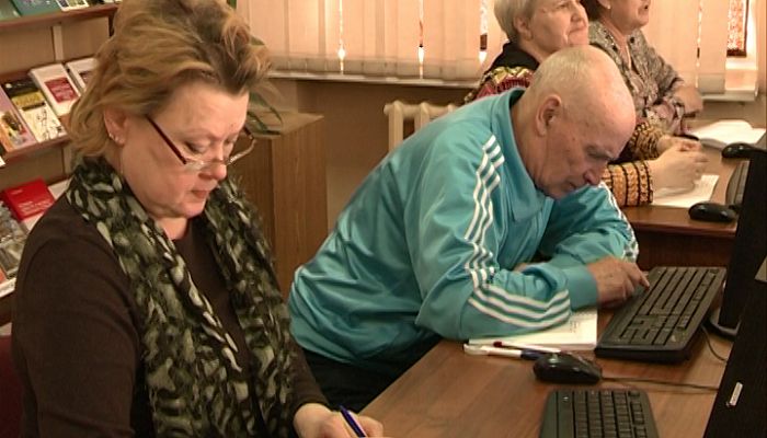 Ветераны Уральской Стали ликвидируют компьютерную неграмотность