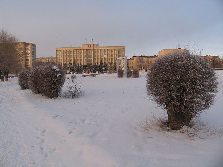 Как должна выглядеть площадь перед администрацией Новотроицка? От новотройчан ждут идей