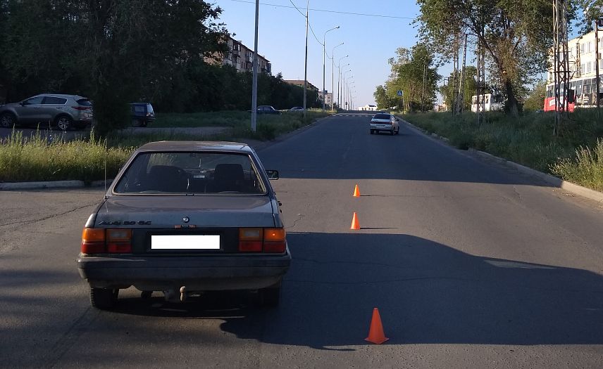 Полиция Новотроицка ищет очевидцев столкновения "ВАЗ" и "Ауди"