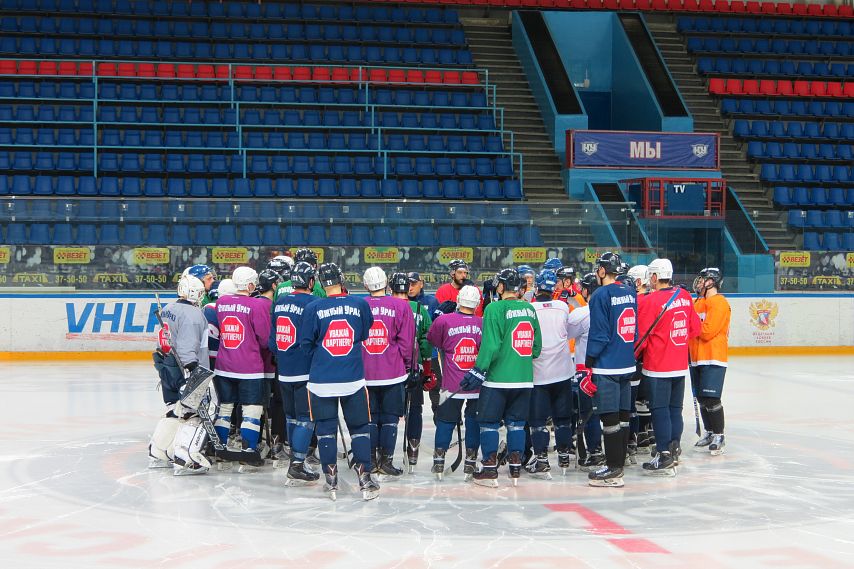 ХК "Южный Урал" провел учебно-тренировочный сбор с молодыми игроками