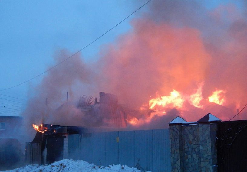 Огненный январь: в Новотроицке с начала года произошло восемь пожаров