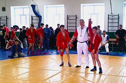 В Новотроицке прошёл областной турнир по самбо