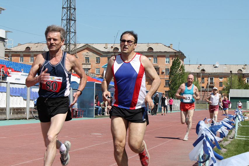 Новотройчанин пробежал Челябинский марафон