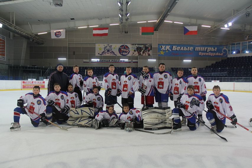 Легендарный детский турнир клуба юных хоккеистов «Золотая шайба» имени Анатолия Тарасова начинает новый сезон в Оренбургской области