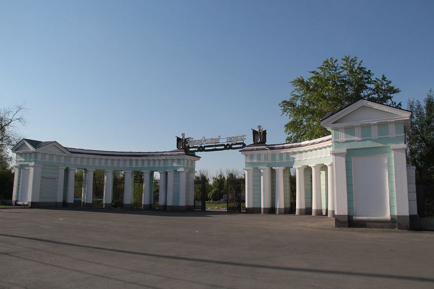 В Новотроицке продолжается реконструкция парка
