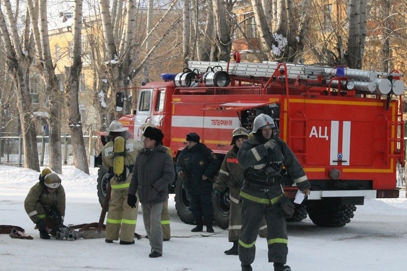 В Новотроицке горел магазин