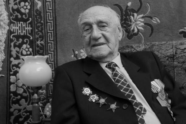 В Новотроицке ушёл из жизни ветеран Великой Отечественной войны Виктор Решетько