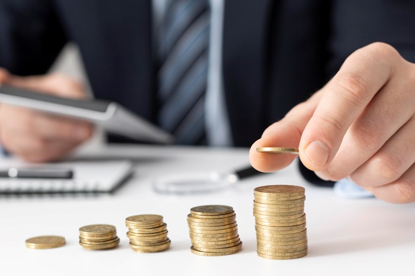 В Новотроицке директор фирмы задолжал сотрудникам более 2,3 млн рублей