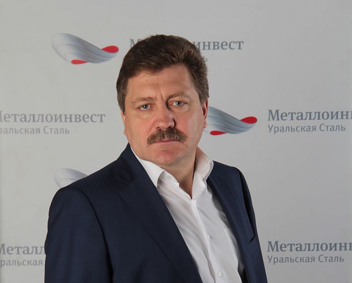 Евгений Маслов поздравляет новотройчан Днём защитника Отечества
