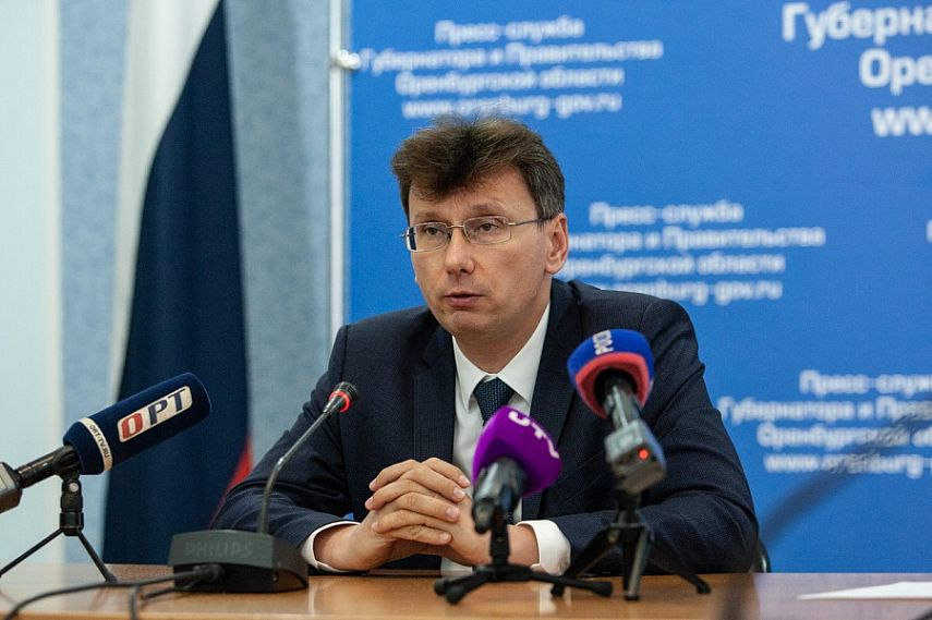 Министр образования Оренбуржья прокомментировал сообщения о платных допуслугах в школах
