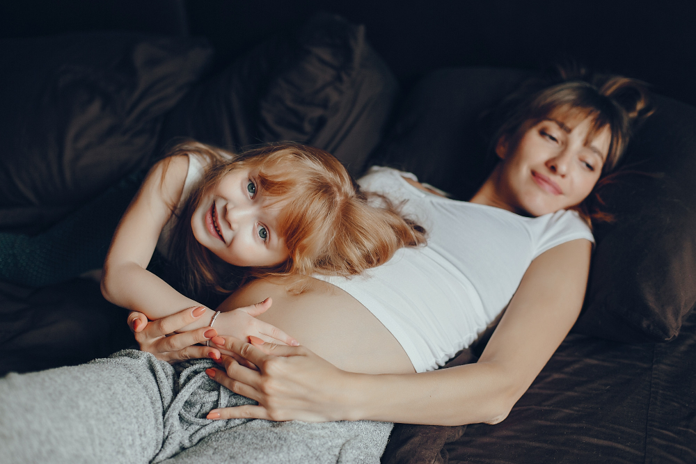 mother-with-daughter-at-home.jpg