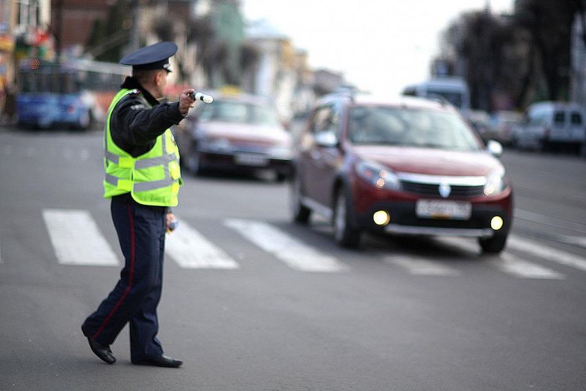 За пешеходами - в оба глаза: полиция Новотроицка проводит профилактику