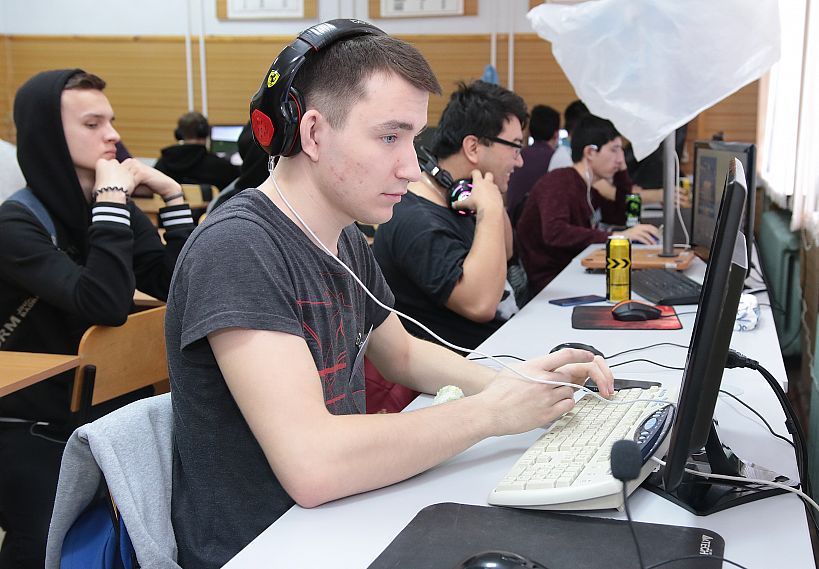 В Новотроицке прошел чемпионат по киберспорту