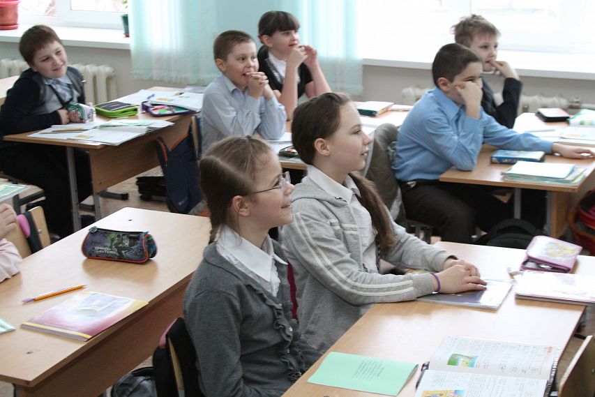 Школьники Оренбуржья приняли участие во Всероссийских проверочных работах