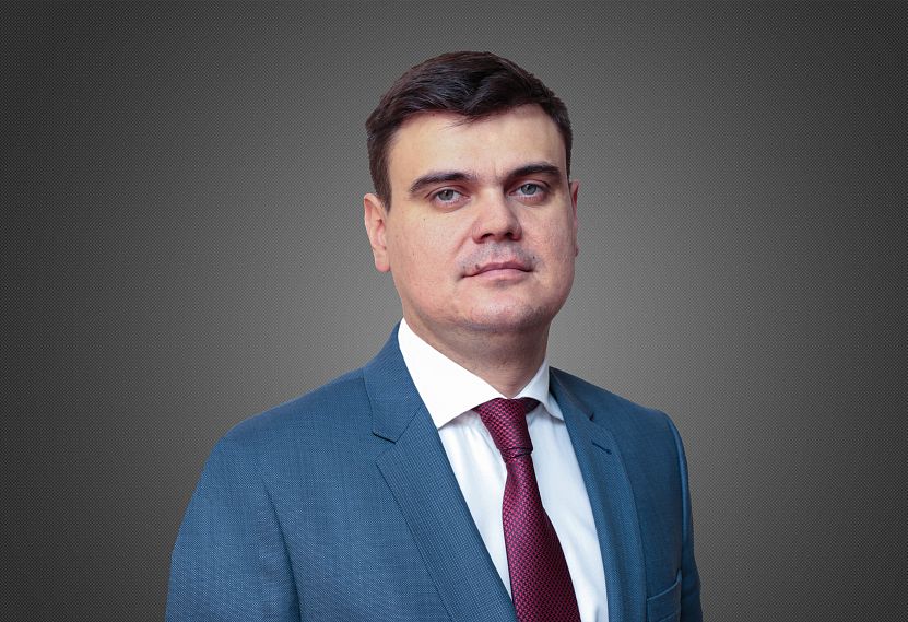 Ильдар Искаков поздравил новотройчан с Первомаем
