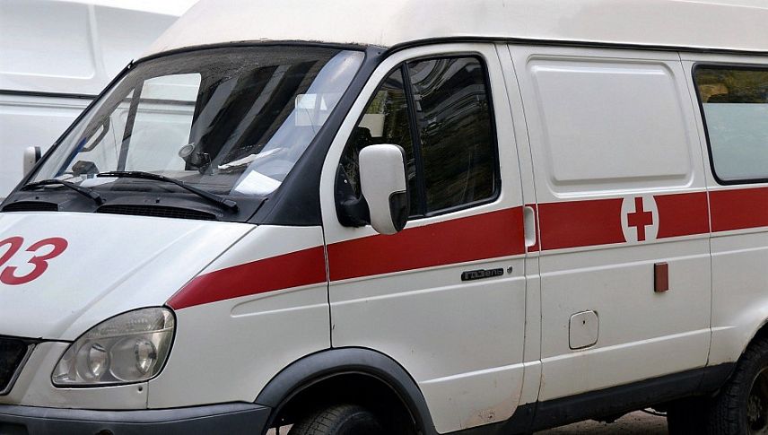 В Новотроицке кондитер с тележкой упала в шахту лифта