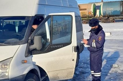 Полиция проверила организацию пассажирских перевозок в Новотроицке