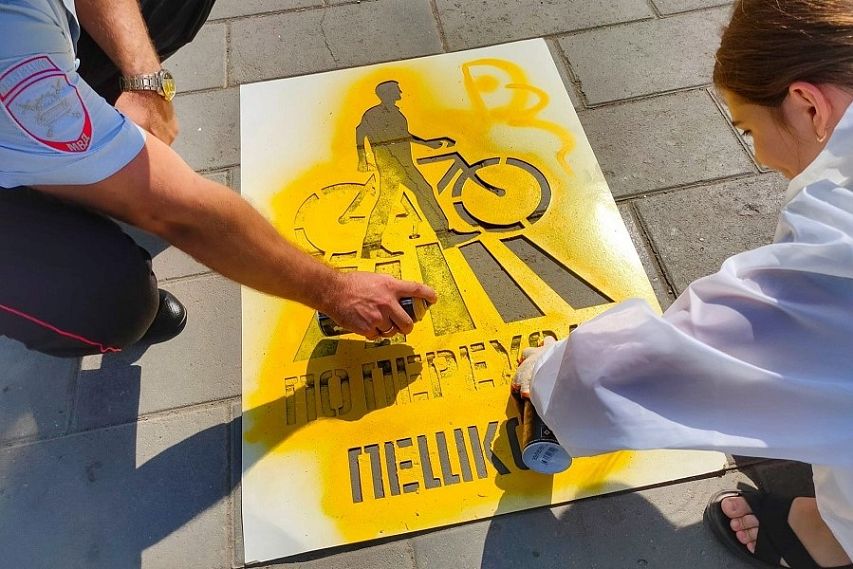 В Новотроицке пешеходные переходы стали заметнее 