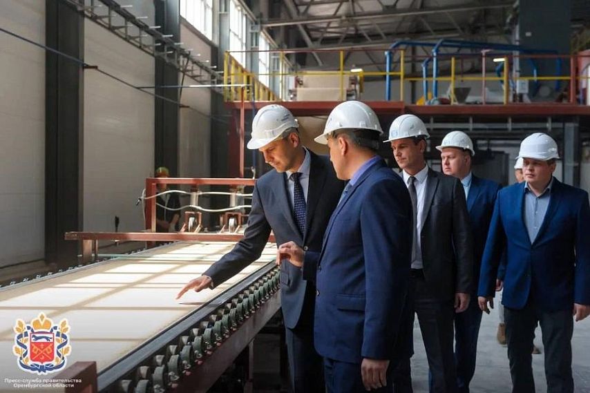 Губернатор Оренбуржья Денис Паслер принял участие в открытии нового производства в Новотроицке