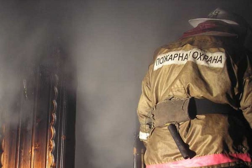 В Новотроицке на пожаре спасли шесть человек