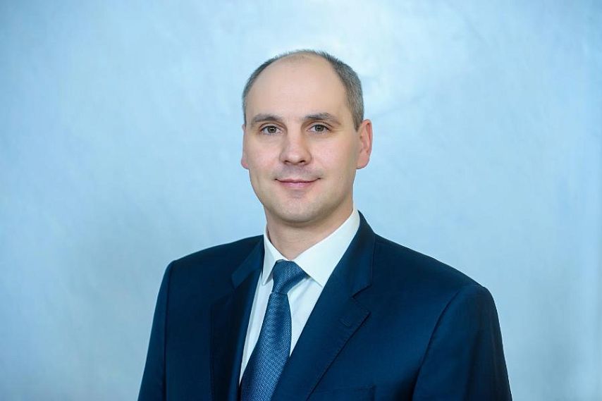 Губернатор региона Денис Паслер поздравил жителей Оренбуржья с Днём России