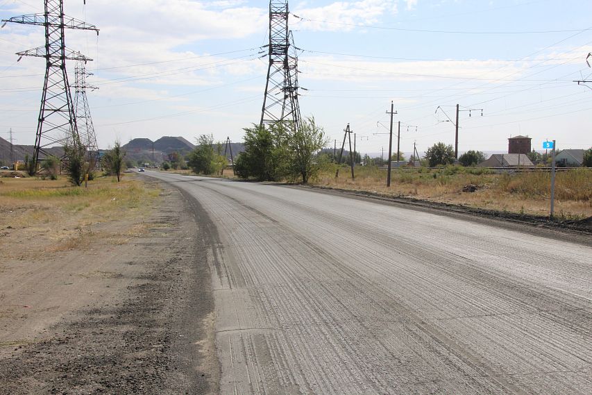 На въезде в Новотроицк начали ремонт дороги