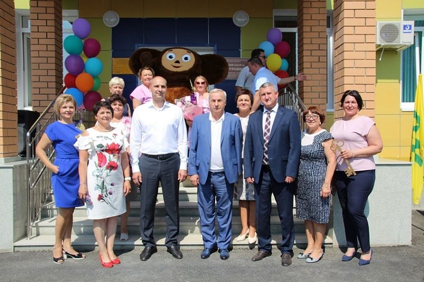 Губернатор Оренбуржья участвовал в открытие обновленного детского сада № 16 «Чебурашка» 
