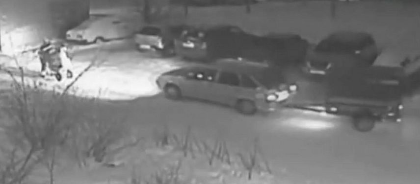 В Новотроицке водитель сбил во дворе женщину прицепом своего автомобиля