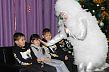 В Новотроицке полицейский Дед Мороз исполнил мечты мальчишек и девчонок