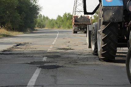 В Новотроицке дорожный совет обсудил ямочный и капитальный ремонт дорог, пешеходные зоны и остановки 