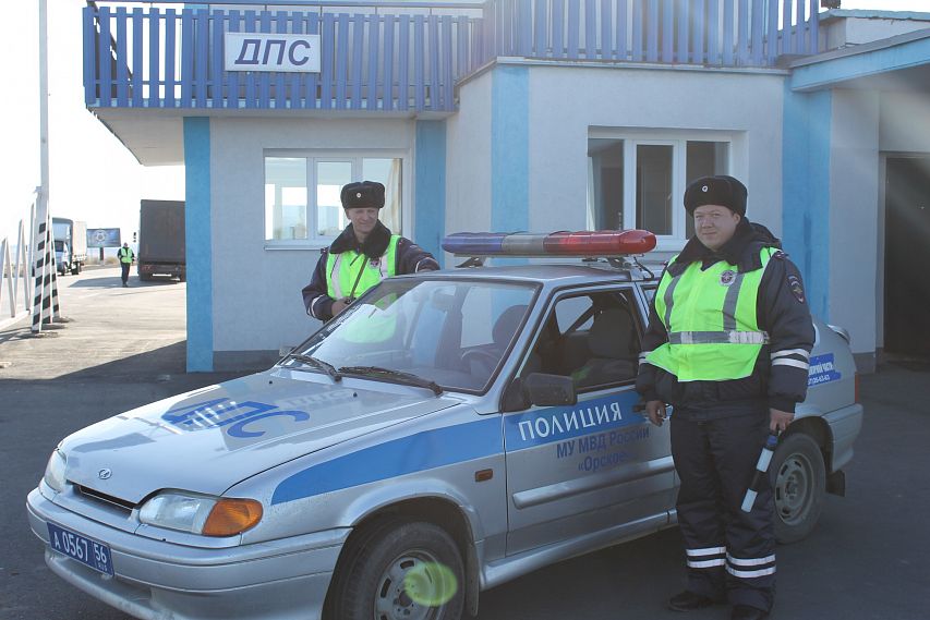 Новотроицкие полицейские задержали угнанный в Москве автомобиль