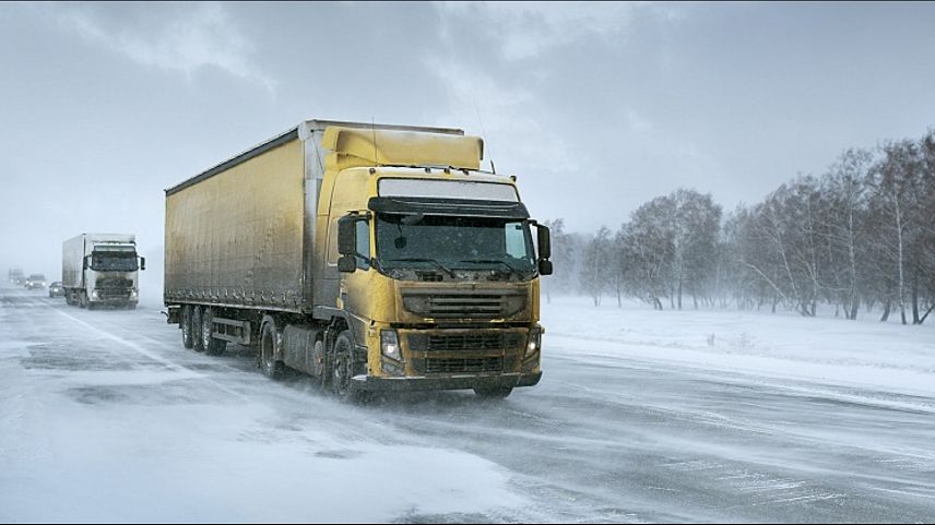 На дорогах Оренбургской области с 29 марта ограничат движение грузовиков