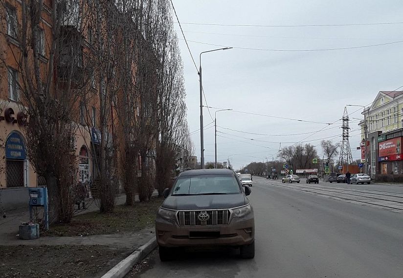 В Новотроицке разыскивают скрывшихся с места ДТП водителей