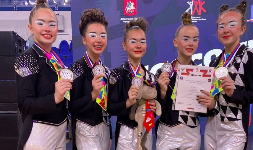 Юные новотройчанки стали серебряными призёрами Всероссийских соревнований по фитнес-аэробике