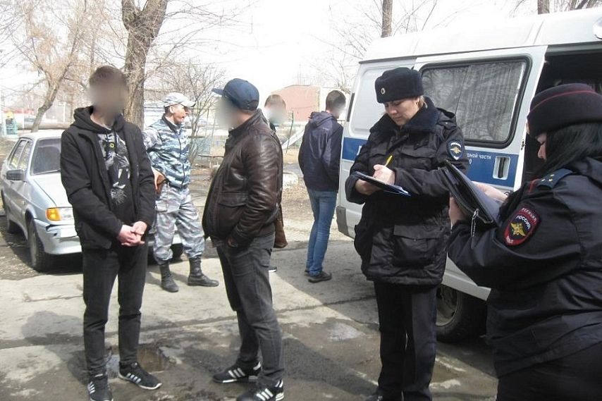 Новотройчанин сбывал наркотики в Орске
