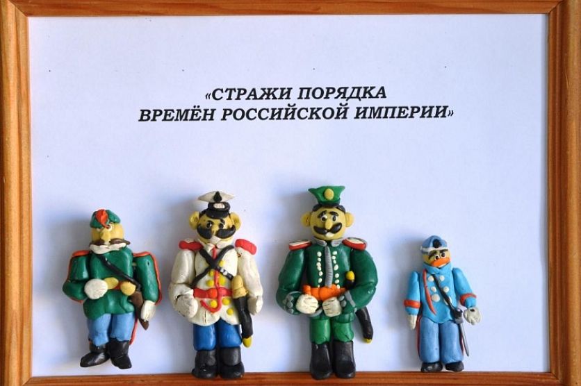 Страж правопорядок. Поделки ко Дню полиции своими руками.