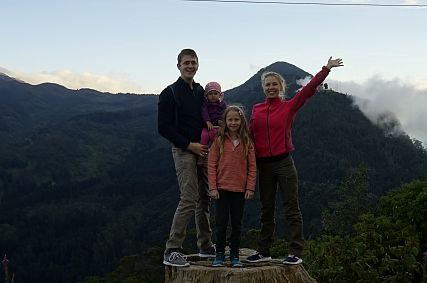 Вокруг Света за 180 дней: семья из Новотроицка рассказала о путешествиях с двумя детьми