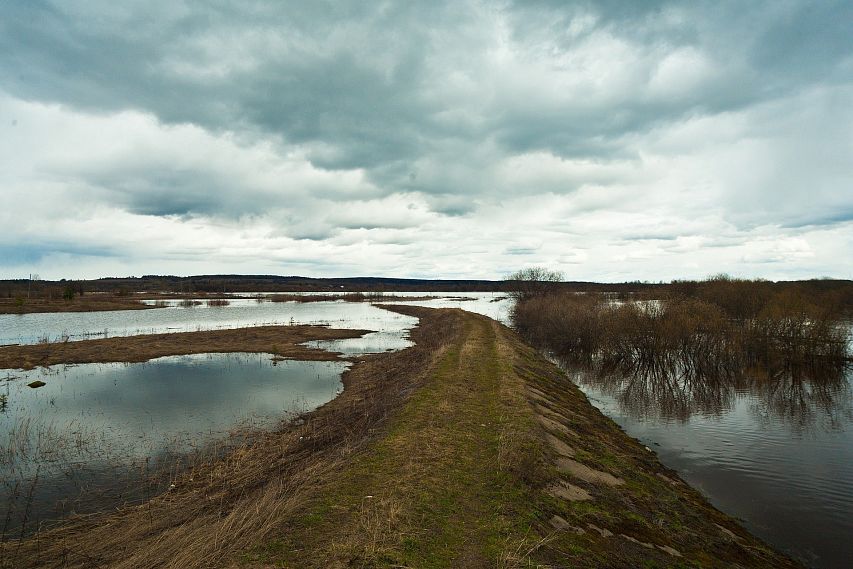 В Оренбургской области из-за паводка ограничено движение по 11 никзоводным мостам
