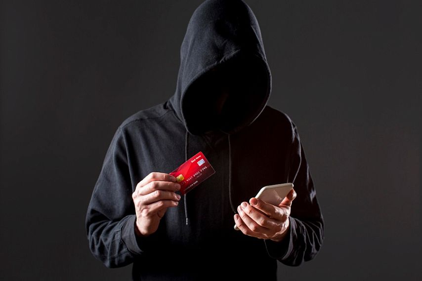 Новотройчанин пытался заработать на бирже, но потерял более двух миллионов рублей