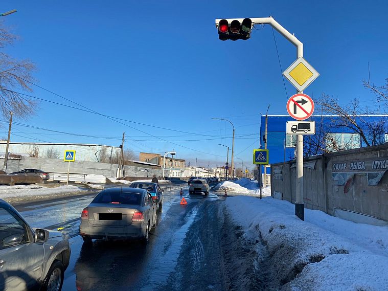 В Новотроицке под колёса иномарки попал 8-летний ребёнок