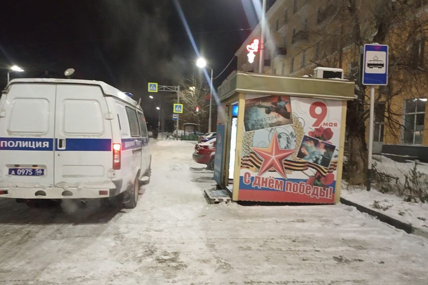В Новотроицке ограбили табачный ларёк