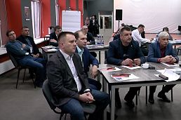 Бизнес-тренер и коуч Наталья Матусова провела тренинг для управленцев Уральской Стали