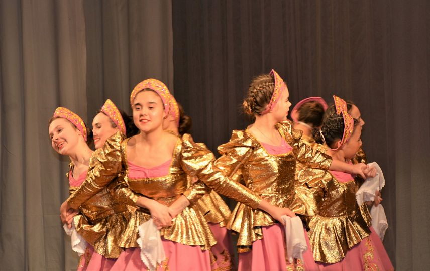 В Новотроицке состоялся отчётный концерт проекта «Танец в Сердце Евразии»