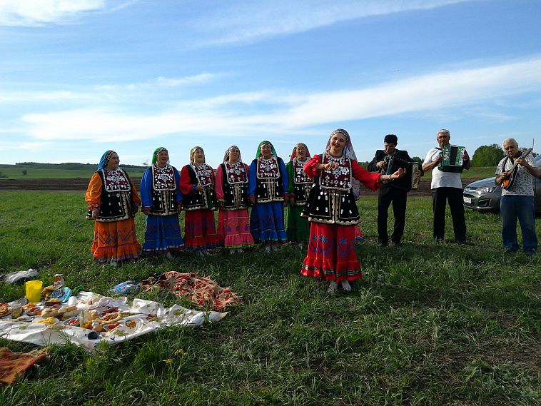 В Башкортостане аплодировали новотроицкому национальному творческому коллективу «Мирас»
