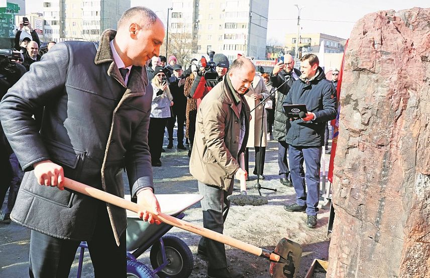 Вспоминаем главные социальные инициативы Уральской Стали в 2024 году