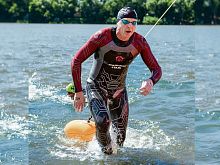 Новотройчанин Антон Светлаков завоевал золото в международном заплыве на открытой воде 