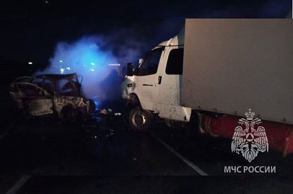 На оренбургской трассе в автокатастрофе погибли четыре человека