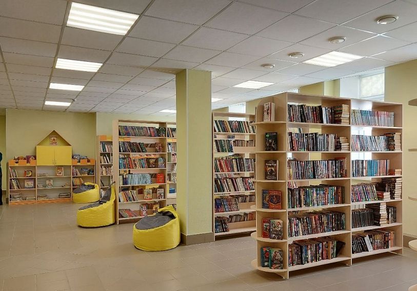 В новом формате: в Новотроицке капитально отремонтировали библиотеку семейного чтения
